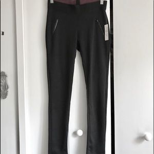 NWT JEGGOLOGY BLACK JEGGINS/LEGGINS